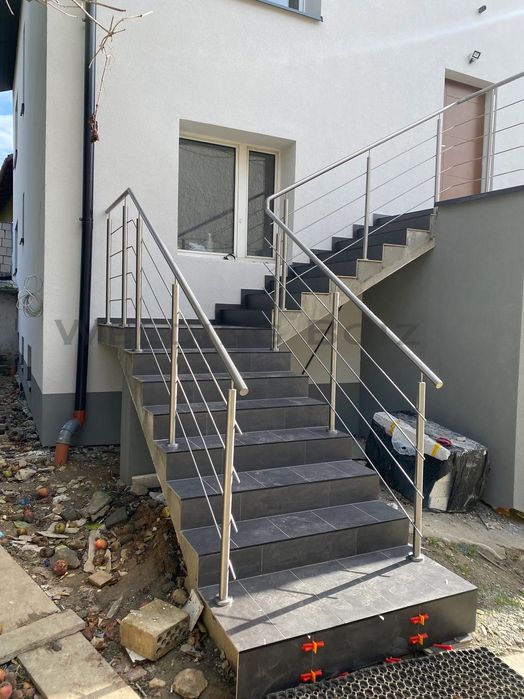 Balustrady zabezpieczenia okienne nierdzewne