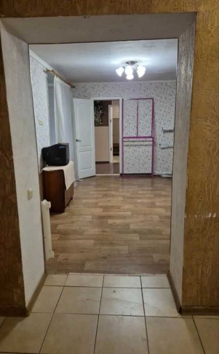 Двокімнатна парк Шевченка Газ 2 входи Можливий поділ на дві квартири