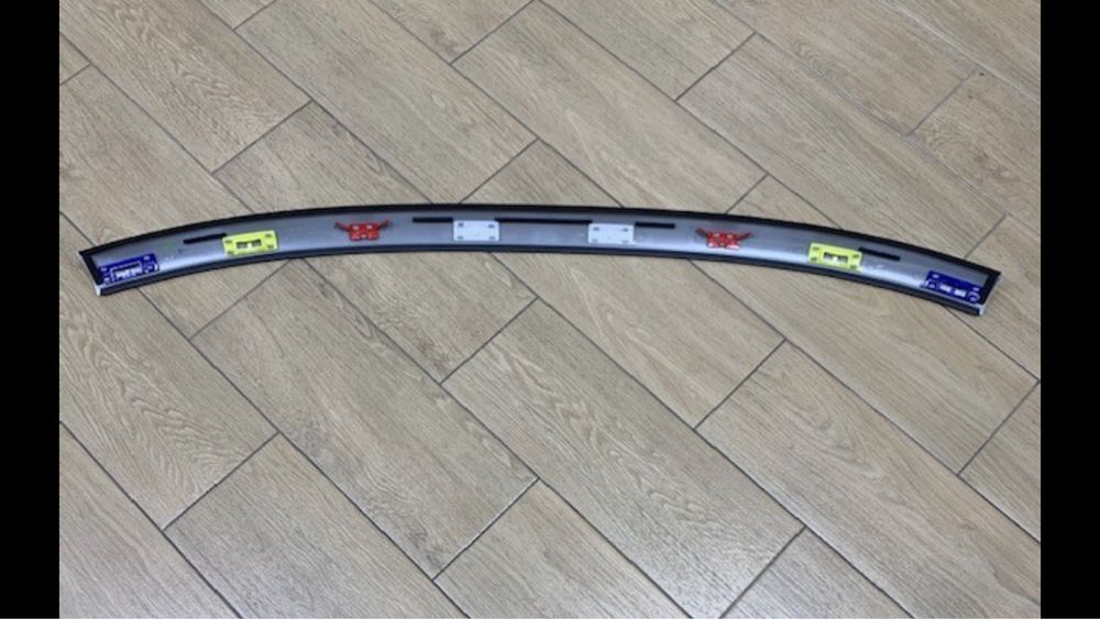 Планка лобового стекла Toyota FJ Cruiser оригинал