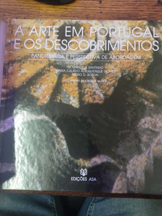 livro "A arte em Portugal e os descobrimentos: panorâmica e perspectiva de abordagem"