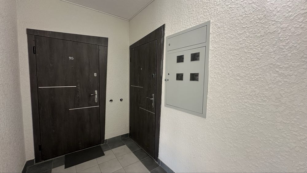 ПРОДАЖ| 1-кім квартира| 2 поверх| 43 м2