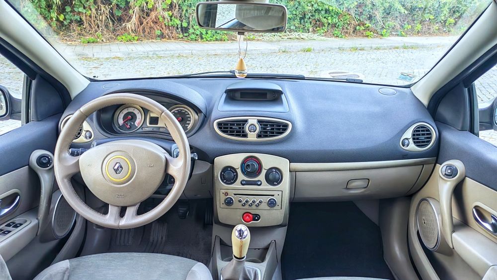 Renault Clio 1.2 Luxe Dynamique - TOPO DE GAMA — photo 5