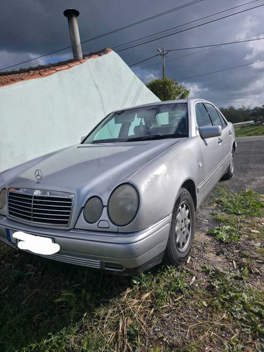 Mercedes E220 w210