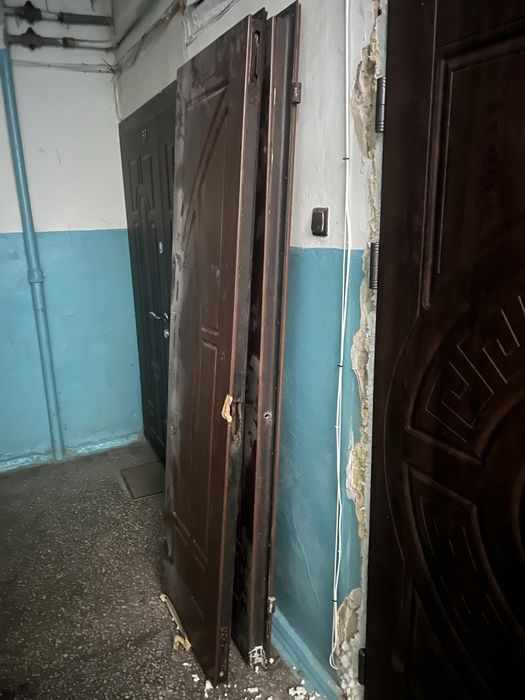 Двері вхідні 2,15*1,20, тчжкі після взлому