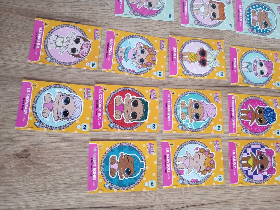 28 Kart lalek LOL surprise panini