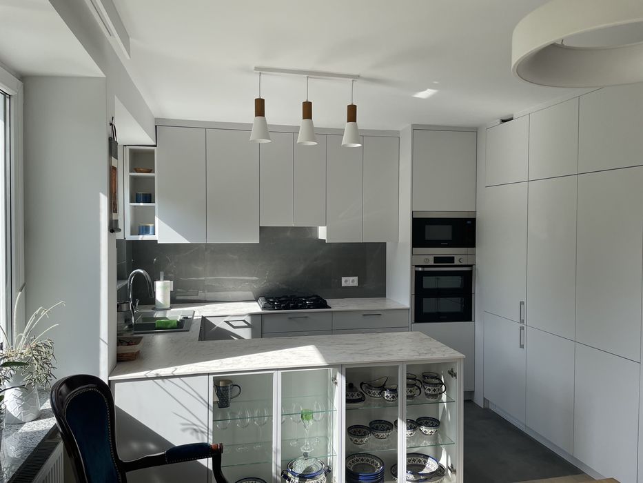 meble na wymiar,  zabudowy meblowe poddasz , garderoby.