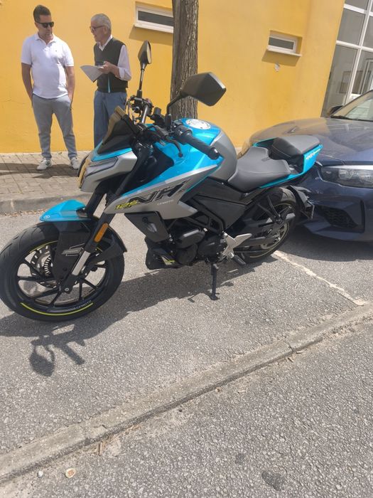 CF MOTO NK 125 em excelente estado