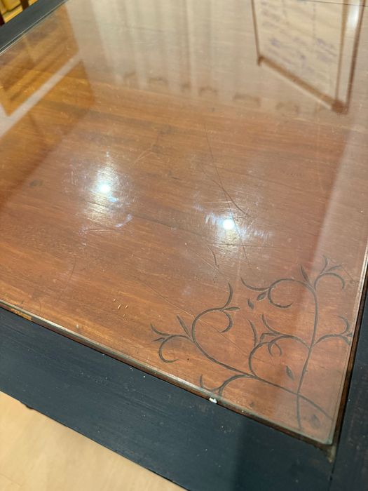 Conjunto secretária antiga + cadeira