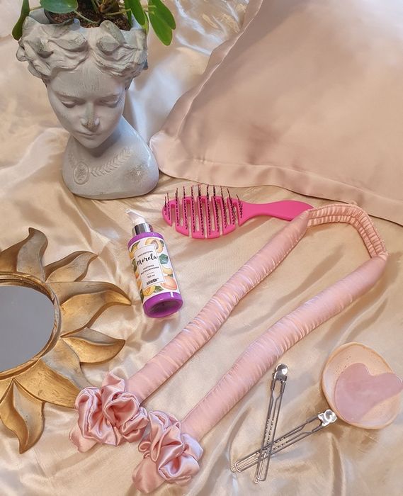 Zestaw – jedwabny wałek do kręcenia loków, scrunchie i dwie spinki