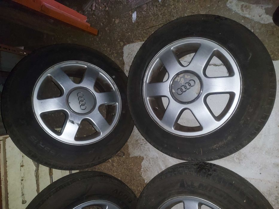 Jantes 15 com pneus Audi A3