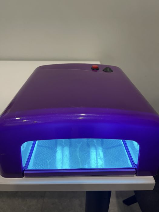 Лампа для манікюру