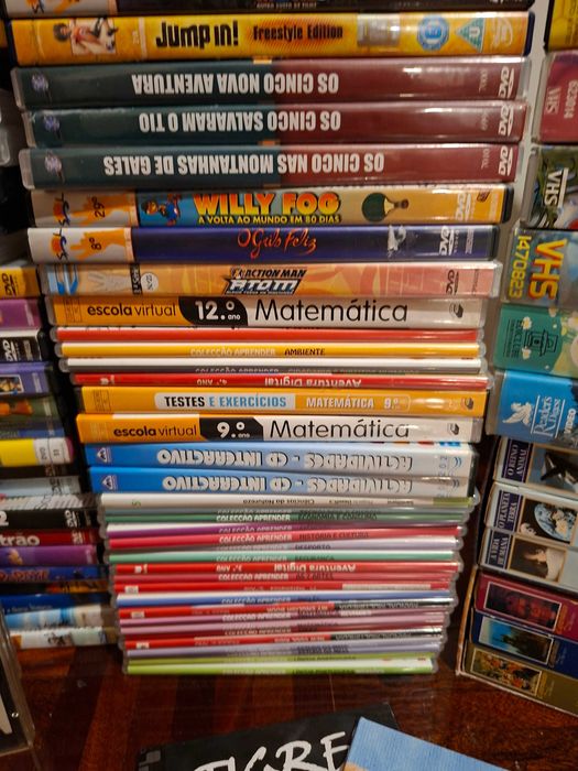 Conjunto VHS + DVD + CD