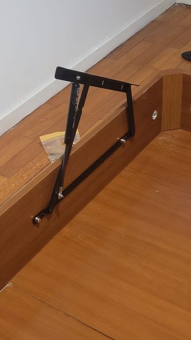 Cama baú 140X190 com pistões - SEM ESTRADO