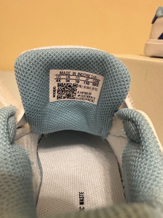 Кросівки дитячі adidas оригінал, нові розмір 19.