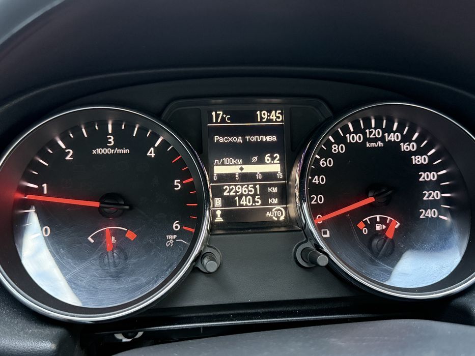 Nissan Qashqai J10