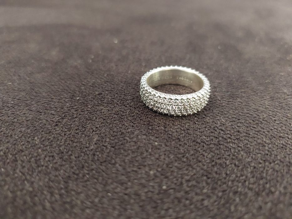 Trójrzędowy pierścionek PAVÉ Pandora Timeless roz. 58EU 18PL