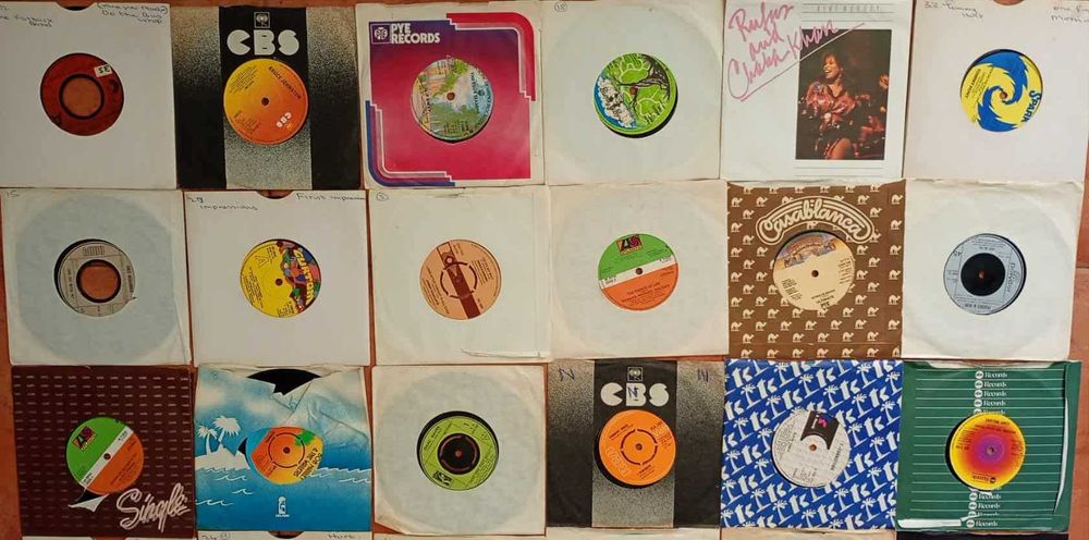 Vini's Musica Single's Antigos - Anuncio 2/2