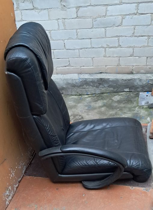 Компьютерное офісное кресло