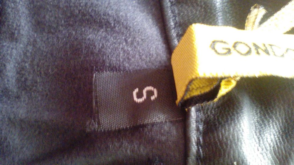 Vendo Calças para mulher (Novas)