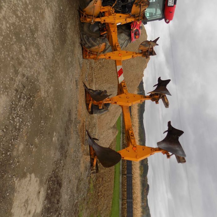 pług huard 4-obrotowe