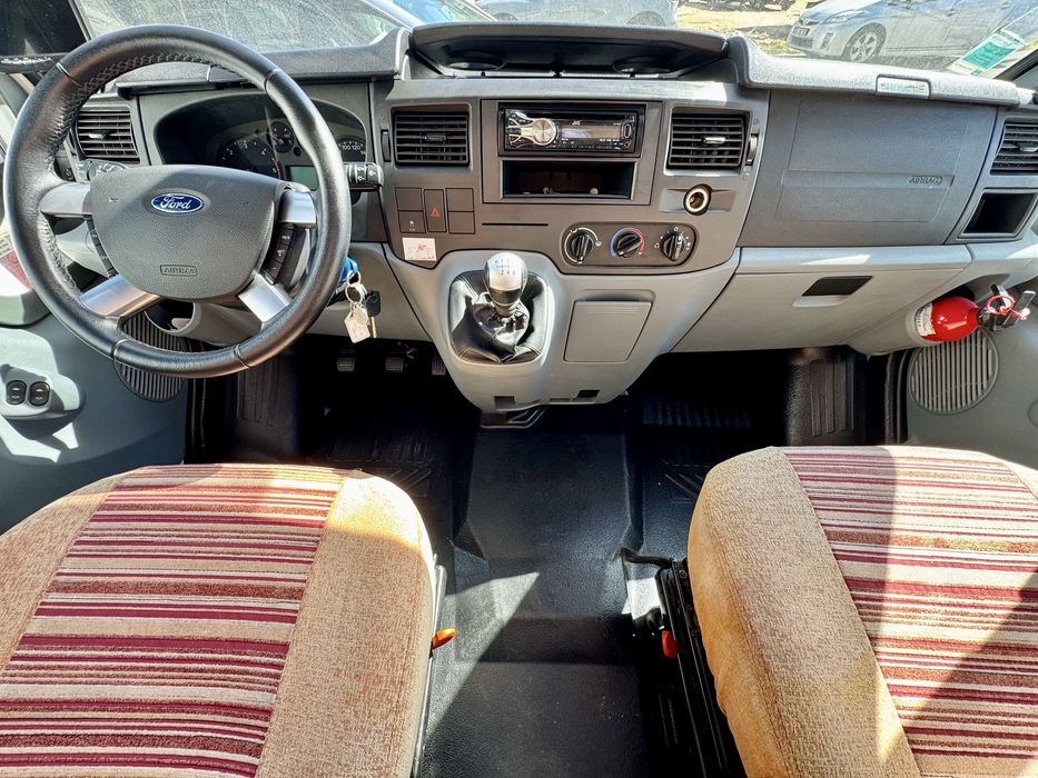 Autocaravana Ford 2009 cama central, 2.2tdci, 6velocidades, ar cond