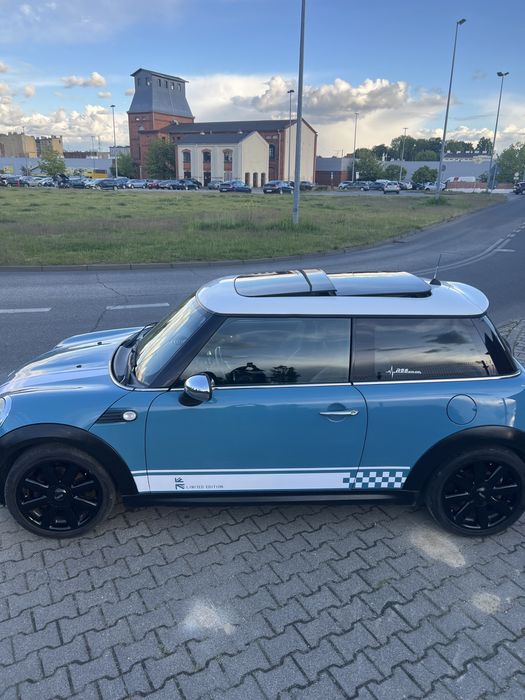 Mini   R 56 benzyna 1.6 .