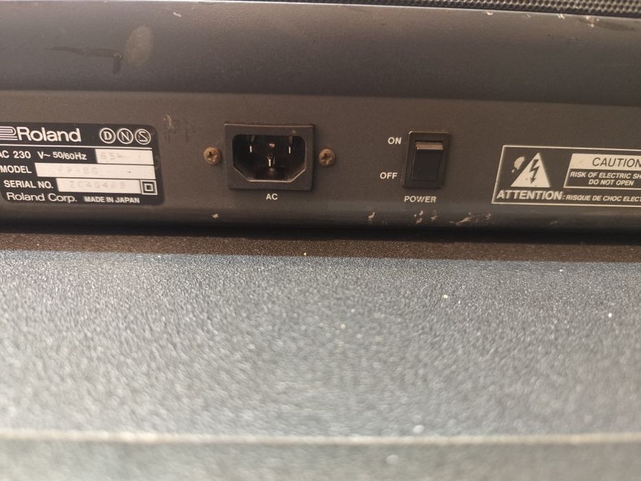 Piano digital 88 teclas