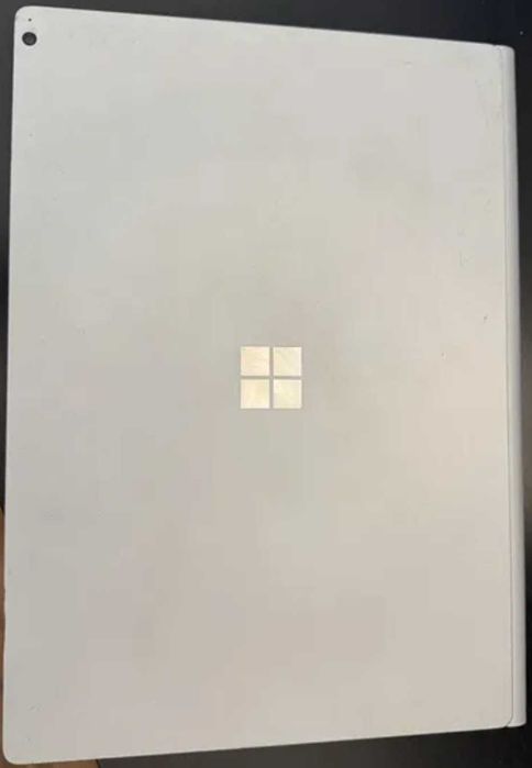 Surface Book 3 15" I7 32GB RAM 512GB PT Gráfica 1660