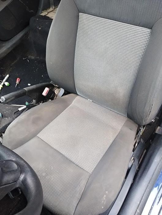 Pranie tapicerki. Czyszczenie skóry. Przygotowanie auta do sprzedaży