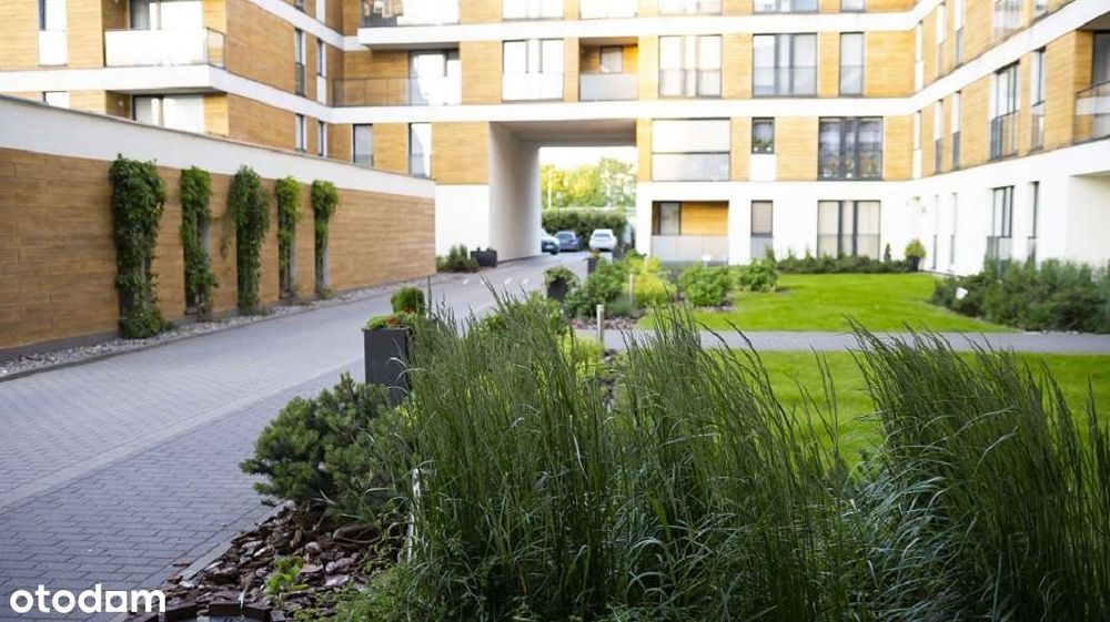 Przestronne mieszkanie z balkonem w apartamentowcu