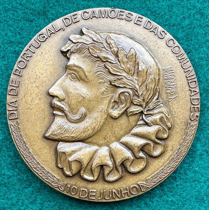 Medalha Camões...