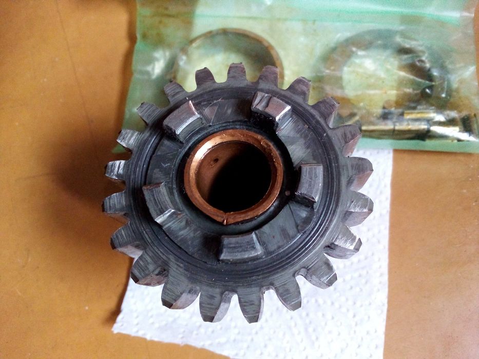 коробка (КПП), ведущая звездочка ИЖ Планета Спорт