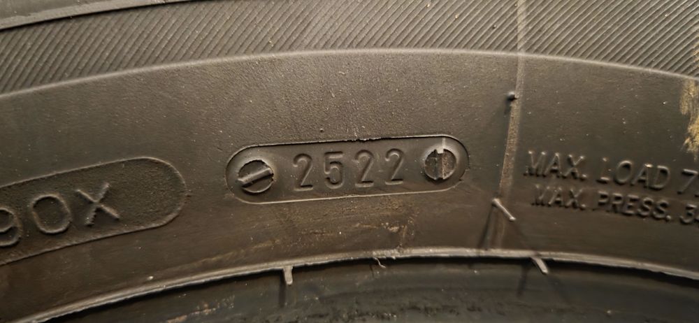 Opona Letnia  Kormoran Road Performance 215/60 R16 99V | DOT 2522