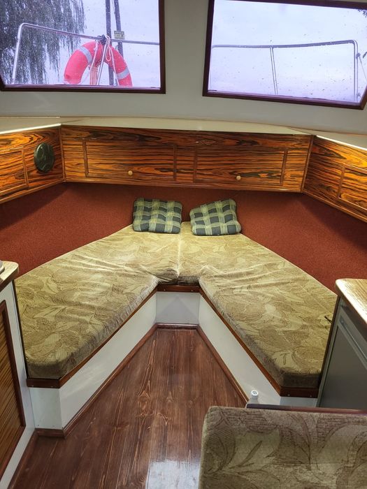 Jacht motorowy/ Łódź motorowa