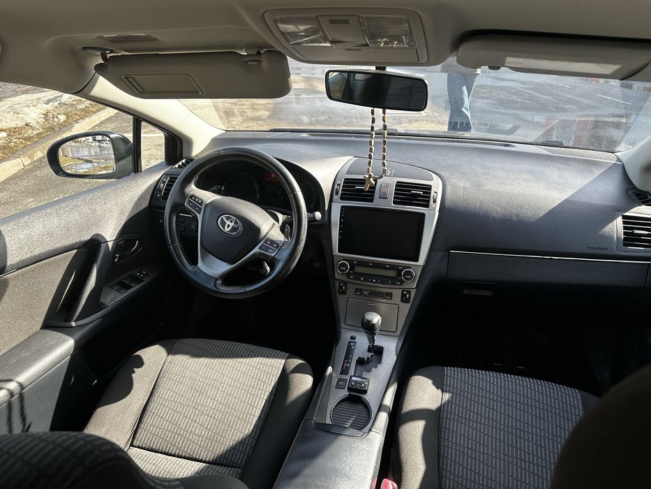 Toyota Avensis 2010 Webasto