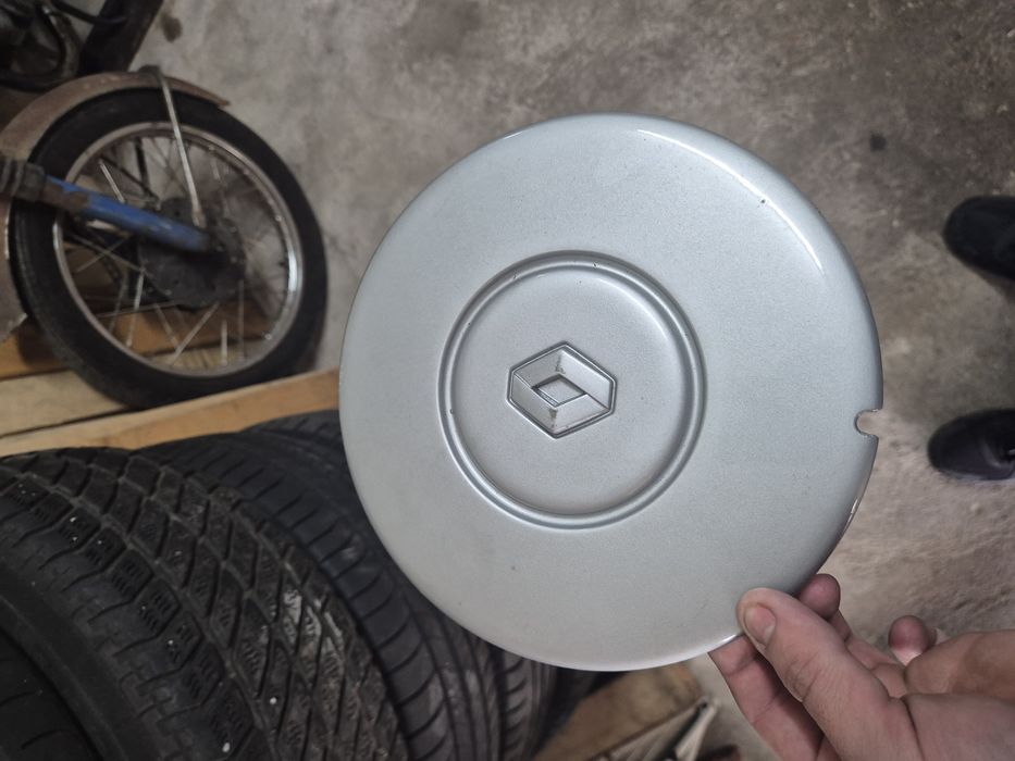 Vendo ou troco 1 jante de ferro Renault medida 14