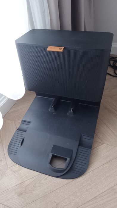 Stacja Clean Base do robota iRobot Roomba serii j7