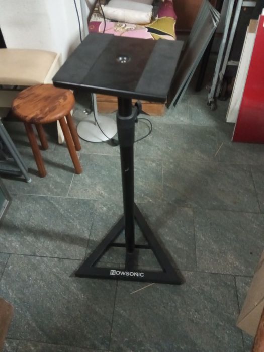 Suporte profissional Nowsonic para monitor/coluna de estúdio regulável