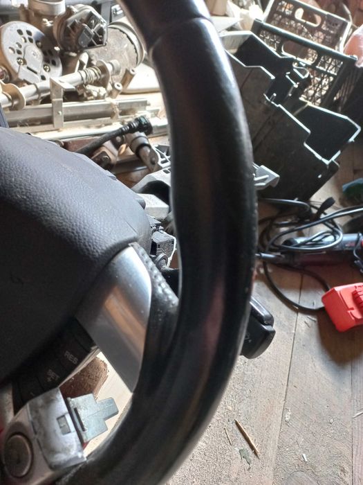 Форд,руль шкіряний,рульова колонка в зборі.