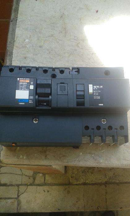 Disjuntores Merlin Gerin com Bloco Vigi - Ótimo estado