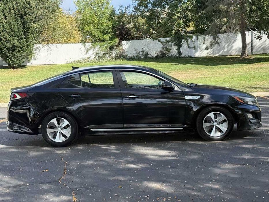 Kia Optima Hybrid      2016
