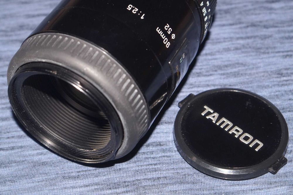 Tamron AF 90mm f/2.5 Macro / Nikon