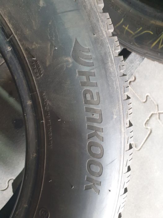 Opony zima 215/65/17 Hankook super stan Rok produkcji  2021