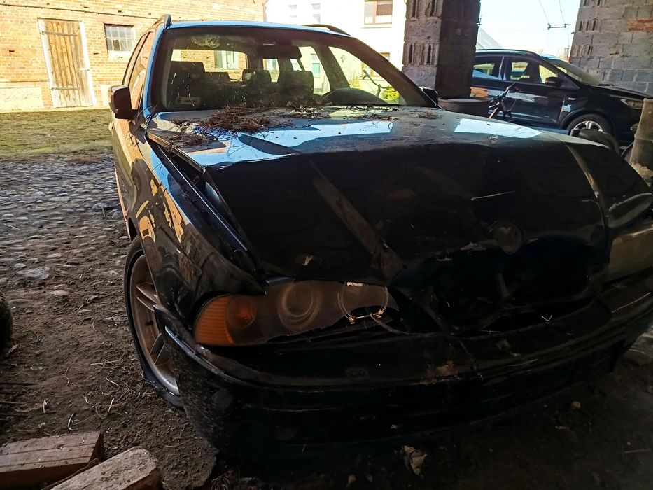 BMW Seria 5 BMW E39 M57 3.0D, 2001 polift, uszkodzony jak na zdjęciach