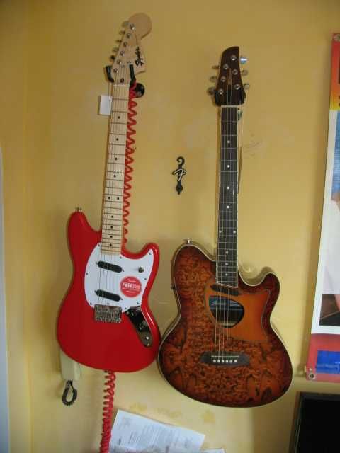 Gitara elektryczna by Fender Mustang Sq. nowa po regulacji