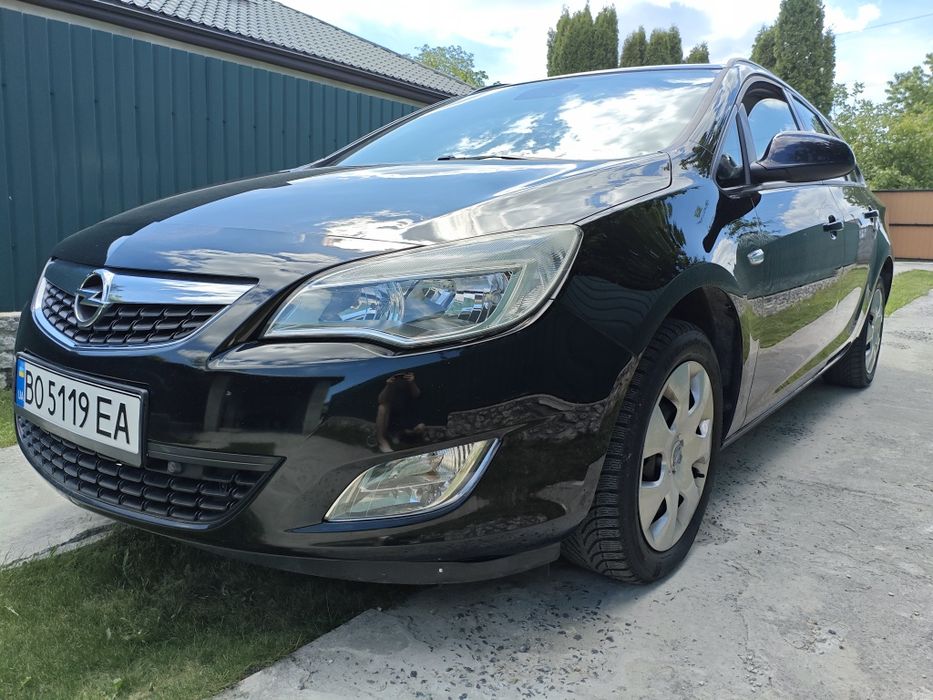 Opel Astra J 2011 1.4 MPI