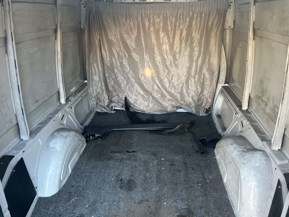 Renault rapid без двигуна і кпп