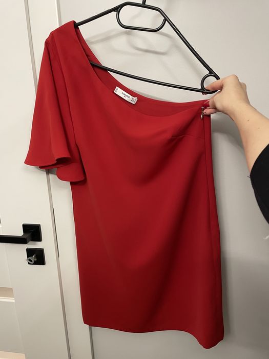 Czerwona, nowa elegancka sukienka Mango