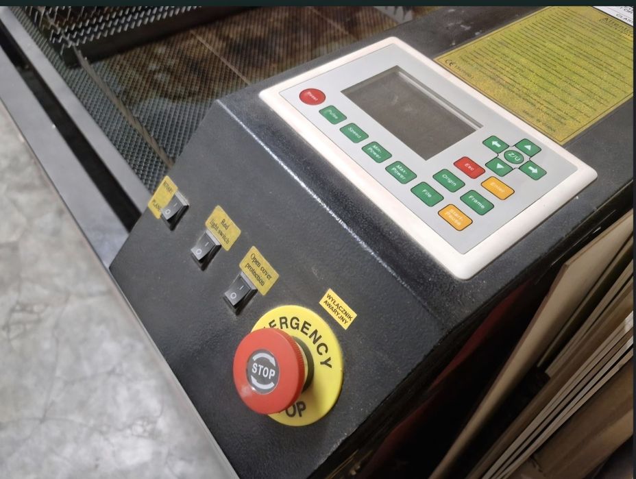 Ploter laserowy CO2