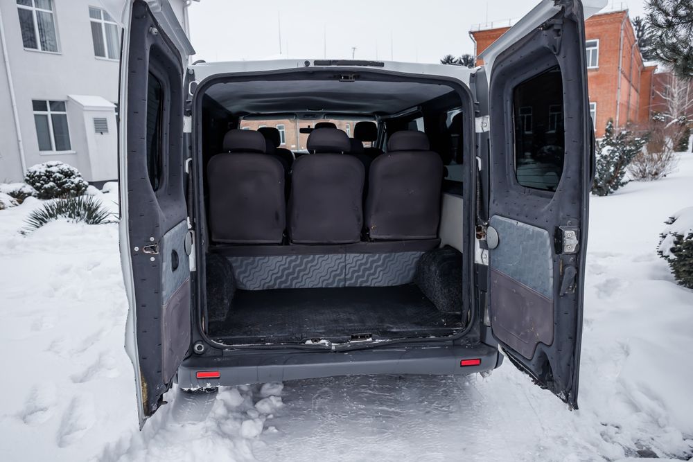 Продам Opel Vivaro Long 1.9 Пасажир